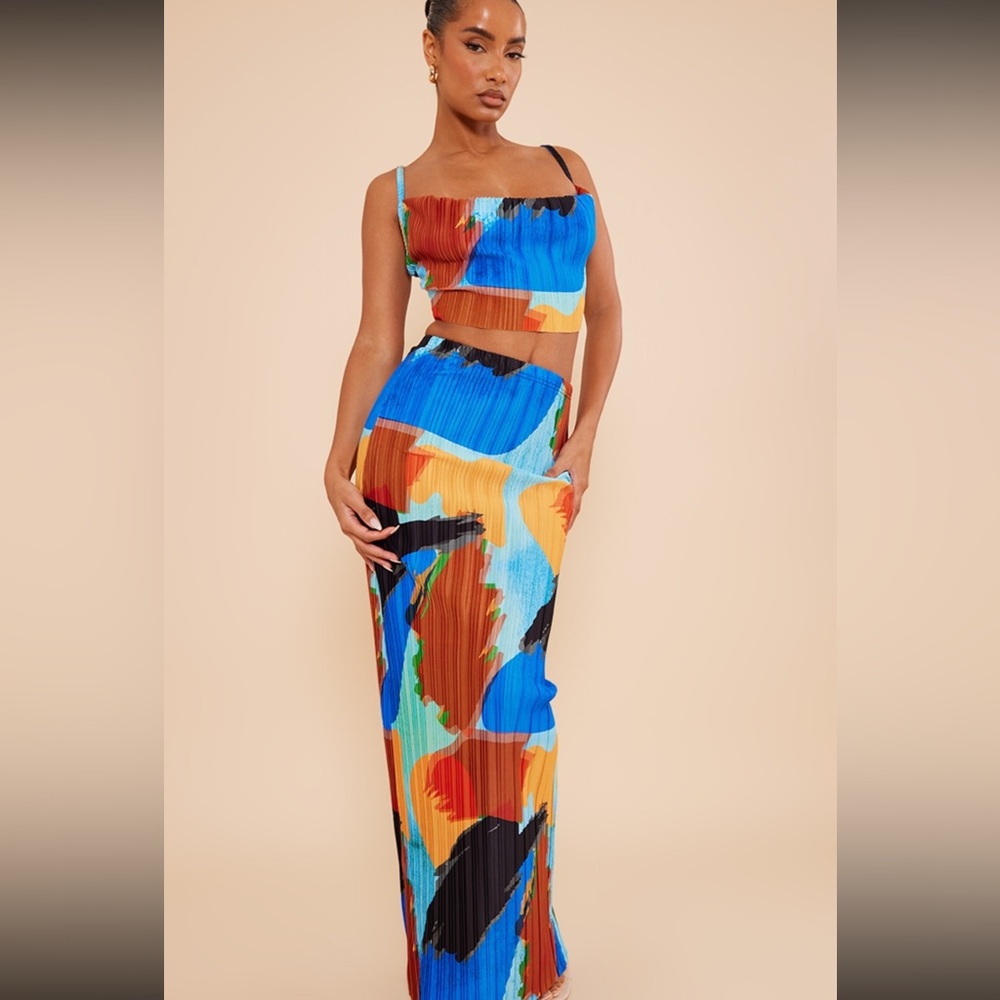 Two piece skirt set